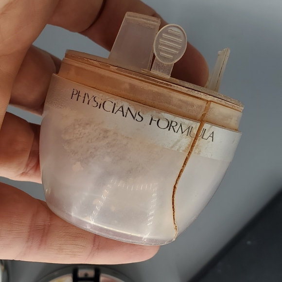 Lot of 10 Pressed Powders, Loose Powders, Foundation, Concealer and Case - Picture 6 of 15